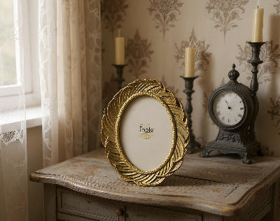 Round Gold-Leaf Resin Photo Frame